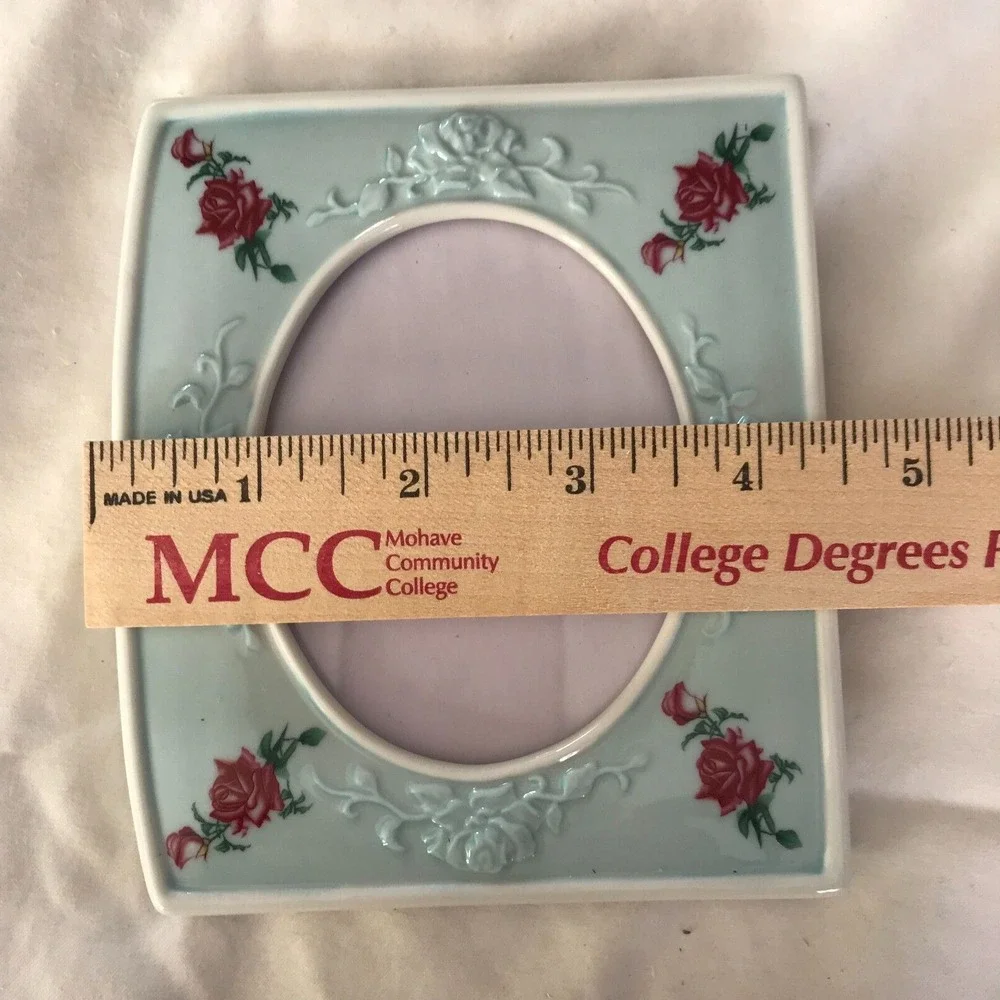 Avon Birthday 2007 President's Club PC, Picture Frames, Set of 3, Porcelain